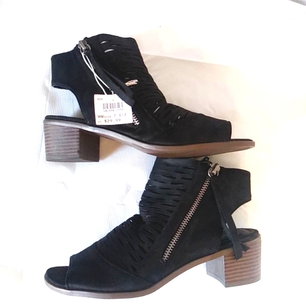 Black Peep-Toe Cutout Block Heel Booties